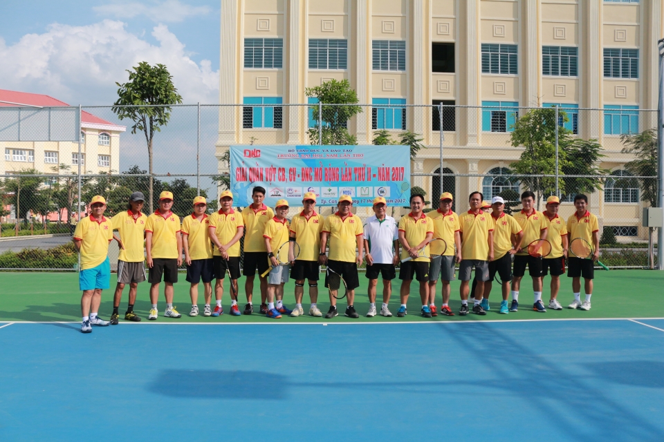 Áo thun đồng phục sinh viên trường Đại Học Nam Cần Thơ 3 Áo thun đồng phục sinh viên trường Đại Học Nam Cần Thơ