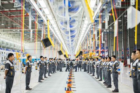 Áo đồng phục bảo hộ tay ngắn công nhân Nhà máy Vinfast