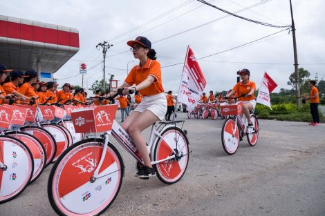 Áo đồng phục FPT 30 năm Tiên phong