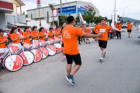 Áo đồng phục FPT 30 năm Tiên phong