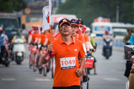 Áo đồng phục FPT 30 năm Tiên phong