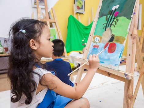 Đồng phục tạp dề Trung Tâm Dạy Vẽ Mỹ Thuật Bụi tại Hà Nội 52 Đồng phục tạp dề Trung Tâm Dạy Vẽ Mỹ Thuật Bụi tại Hà Nội