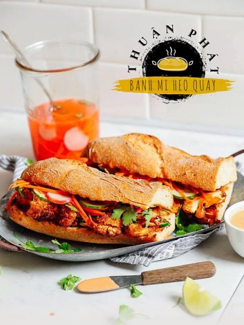 Tạp dề đồng phục nhân viên cửa hàng Bánh Mì Heo Quay Thuận Phát tại Quận 12