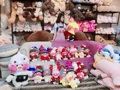 Tạp dề đồng phục nhân viên cửa hàng Gia Đình Gấu Bông tại Quận 10