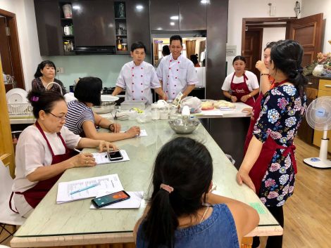 Tạp dề đồng phục Lien Nguyen Bakery ở quận 7